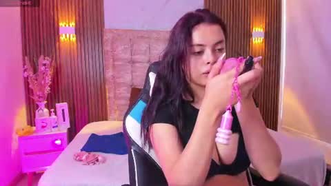 Ambar and Camilo  online show from August 9, 12:50 pm