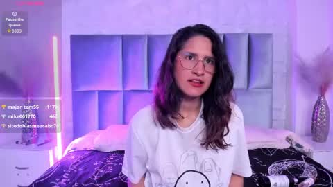 Ambar  online show from August 14, 8:07 am