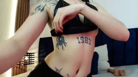 AMBAR LEE online show from August 8, 1:11 pm