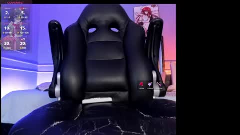 amber_18x online show from August 10, 4:30 pm