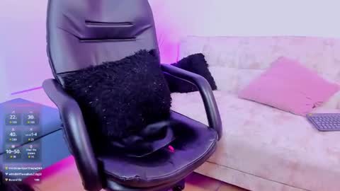 amber___bx online show from August 9, 1:17 am