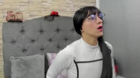 amber clair online show from August 10, 12:28 pm