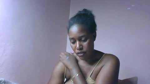 amber_cutie2 online show from August 9, 3:40 am