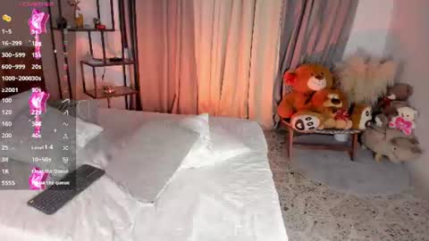 amber_maxwell online show from August 1, 8:59 pm