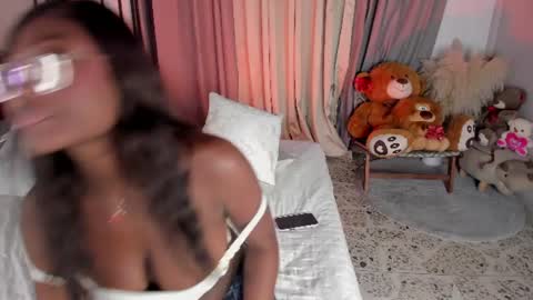 amber_maxwell online show from August 5, 10:08 pm