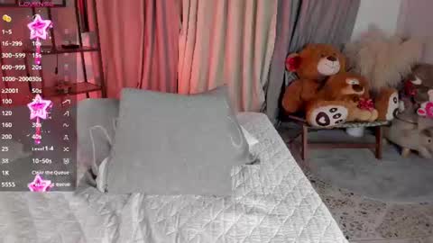 amber_maxwell online show from August 7, 11:38 pm