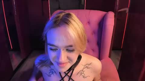 amber_robinson online show from August 10, 12:12 am