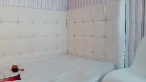 amber_sexx01 online show from August 15, 2:32 pm
