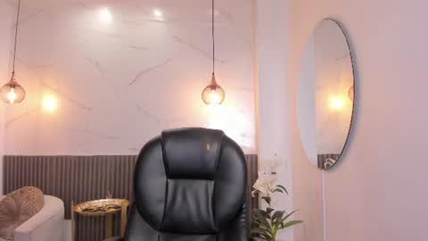 amber_willow online show from August 14, 2:53 pm