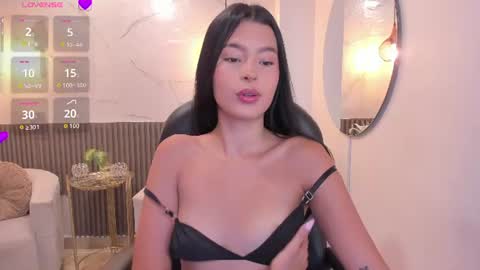 amber_willow online show from August 15, 11:36 am