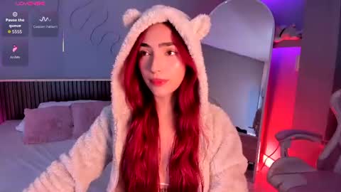 Amber Baker  online show from August 18, 11:49 am