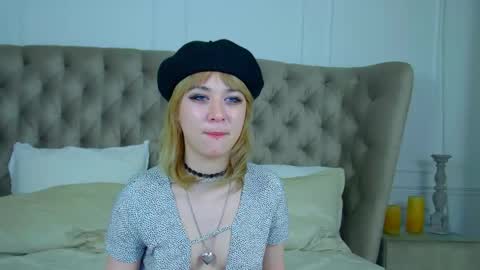 AmberBauman online show from April 18, 9:24 pm