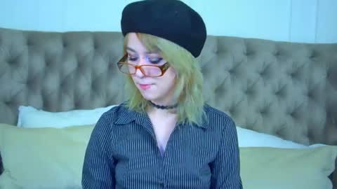AmberBauman online show from April 24, 4:12 pm