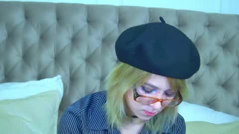 AmberBauman online show from April 24, 5:53 pm