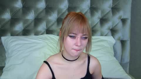 AmberBauman online show from April 26, 4:36 pm