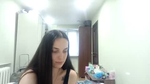 Jinny online show from August 7, 4:07 pm