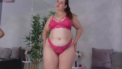 AmberFordd online show from August 14, 9:02 am