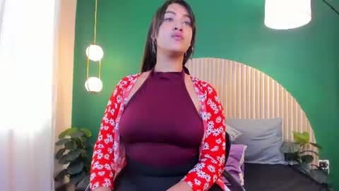Amber Hanks online show from August 12, 3:14 pm