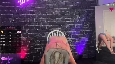 Amber Jade online show from May 17, 12:11 am