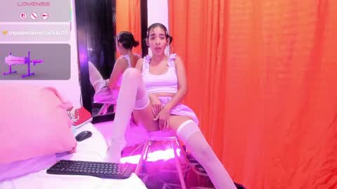 Amberr Sweet  online show from August 7, 4:56 am