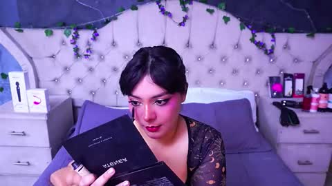 Amber Grey online show from March 15, 3:28 pm