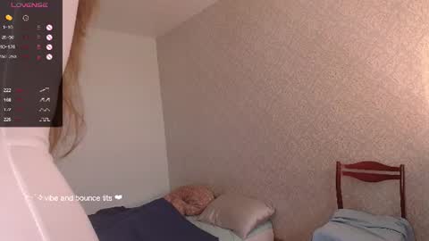 Linnea   online show from August 13, 11:46 am