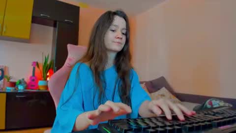 Eileen online show from July 3, 6:48 am