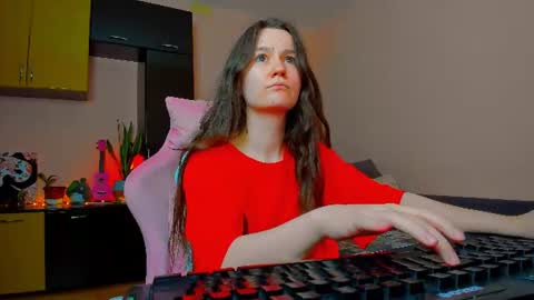 Eileen online show from July 4, 7:05 pm