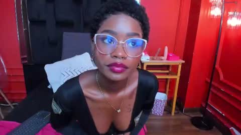 Amelia Adams online show from August 5, 2:37 pm