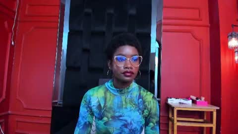 Amelia Adams online show from August 12, 3:03 pm
