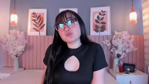Amelia online show from August 8, 12:05 pm