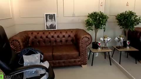 amelia_chillvibes online show from August 15, 12:09 pm