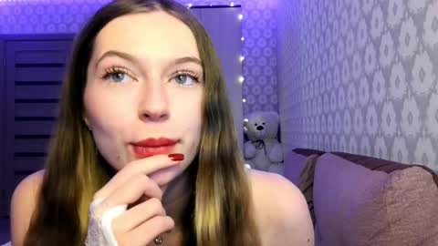 amelia_murmeow online show from May 4, 9:05 pm