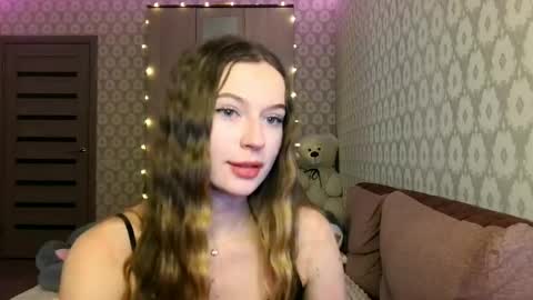 amelia_murmeow online show from May 5, 8:32 pm