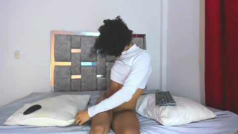 amelia online show from August 4, 1:24 am