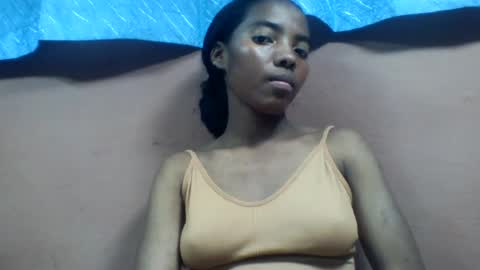 ameliah348630 online show from August 13, 10:18 am