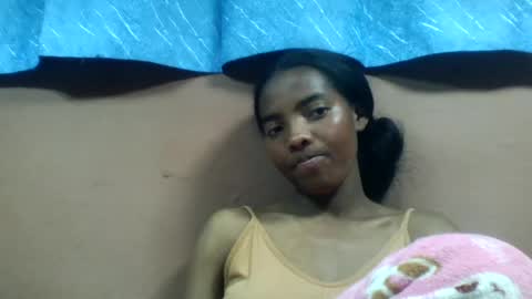 ameliah348630 online show from August 13, 6:44 pm