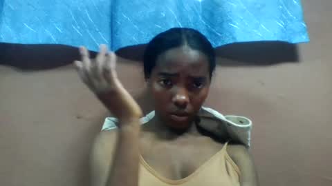 ameliah348630 online show from August 14, 1:48 pm