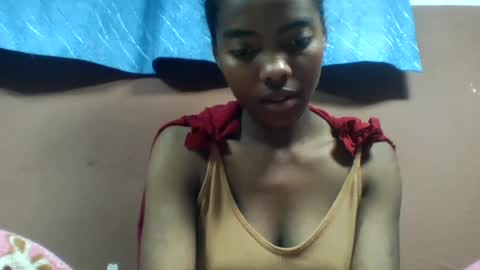 ameliah348630 online show from August 15, 3:21 am