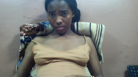 ameliah348630 online show from August 15, 11:14 am