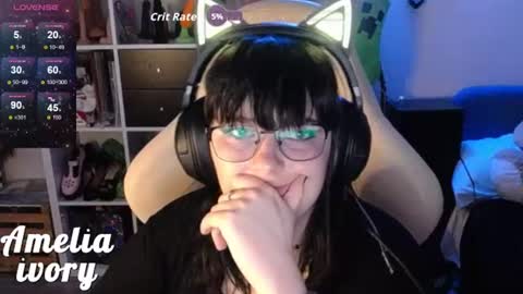 ameliaivory online show from June 24, 6:48 am