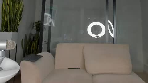 Ameliajones online show from August 10, 2:46 am