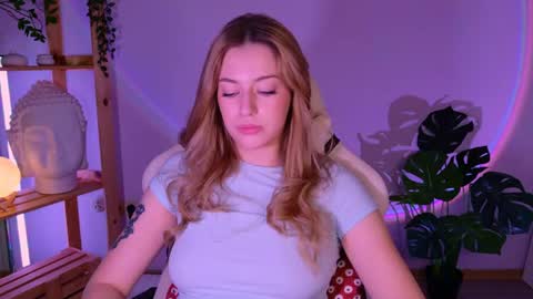 Amelia online show from August 1, 6:41 am