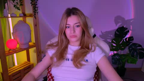 Amelia online show from August 5, 6:33 am
