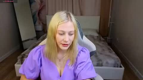 Amelia online show from July 29, 10:55 am