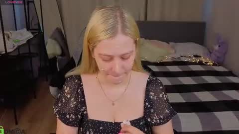 Amelia online show from August 4, 8:55 am