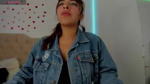 amelie brown online show from July 10, 6:46 pm