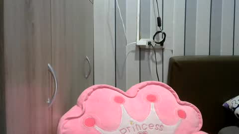 Amelie online show from July 31, 2:34 pm