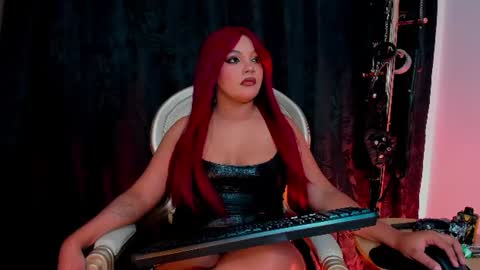 MISTRESS AMELIE online show from August 12, 12:13 am