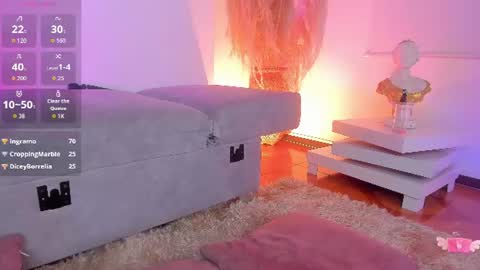 Amelie online show from August 8, 11:49 pm